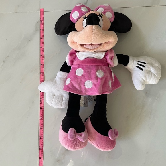 Minnie Mouse Plush – Pink - Picture 4 of 7